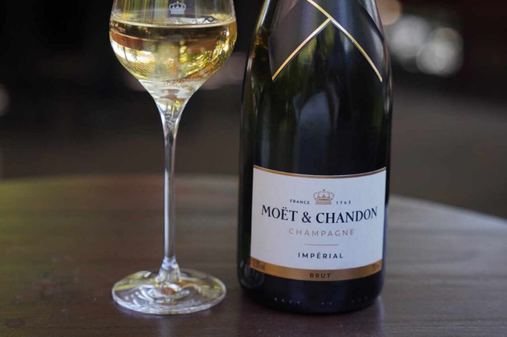 Diferencias entre cava y champagne diferencias entre cava y champagne moet & chandon