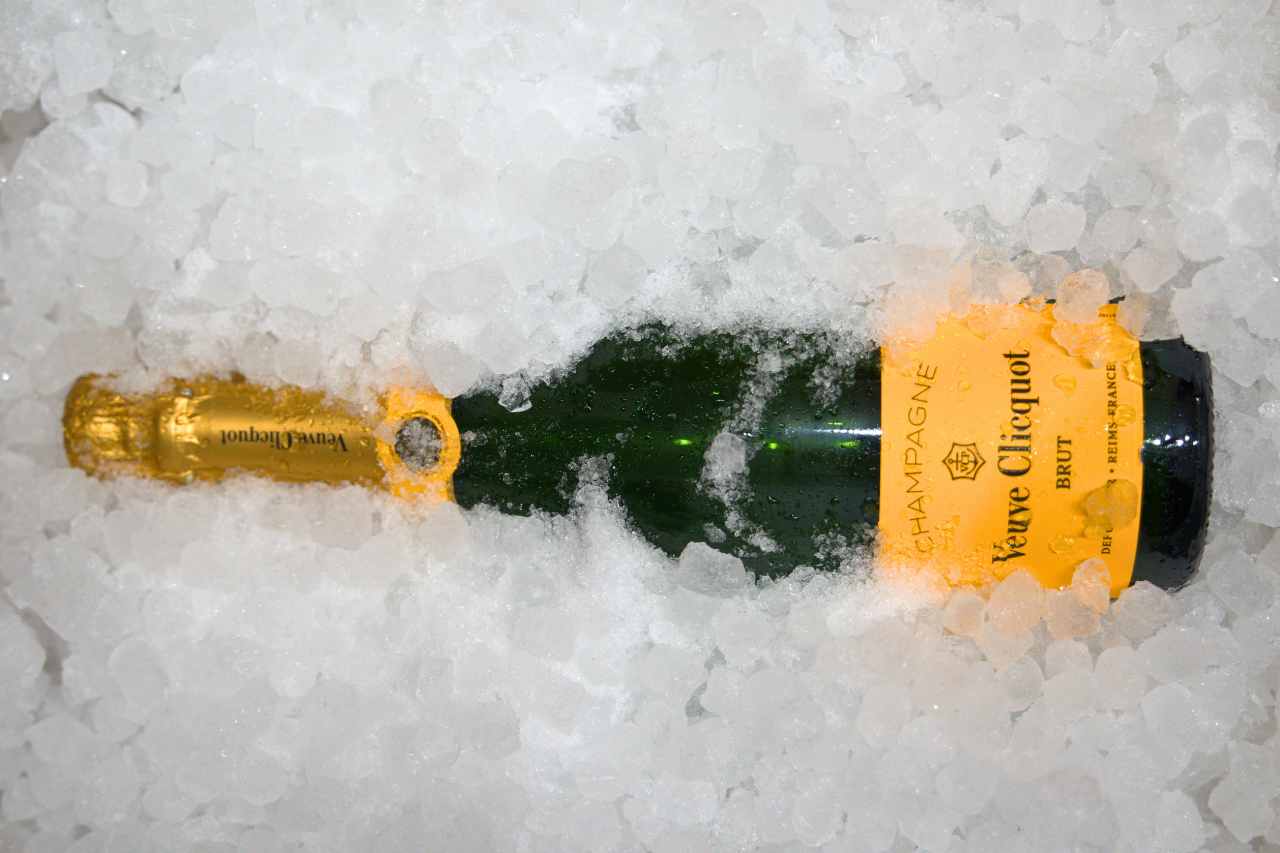 diferencias entre cava y champagne veuve clicquot yellow label
