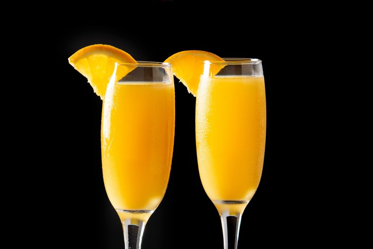 cocteles con champagne mimosa cocteles con champagne mimosa